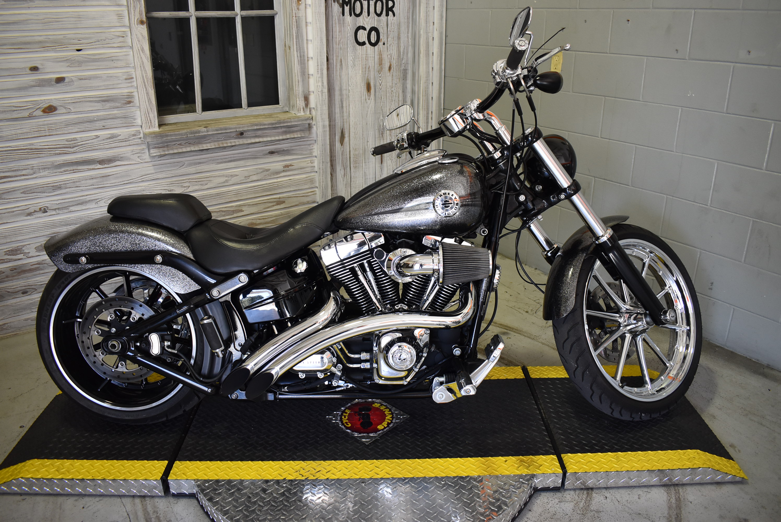 2014 harley breakout for sale